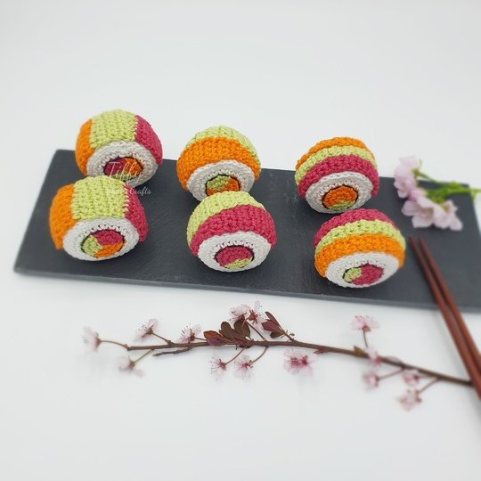 Rainbow Sushi – Häkelanleitung für Kinderküche & Kaufladen
