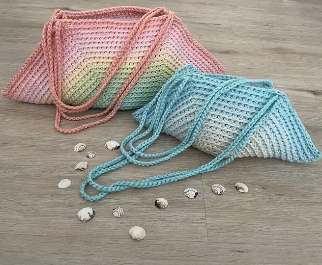 1-Bobbel-Muschel-Häkeltasche "Strandverliebt"