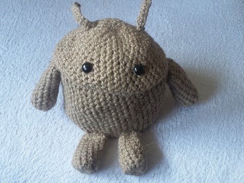 Häkelanleitung Korb mit Androidenkopf