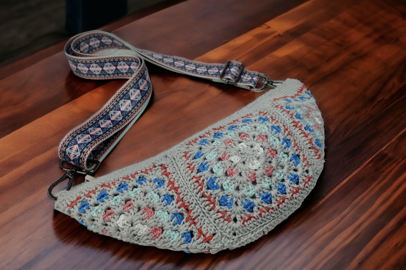 Pfau - Crossbag | Umhängetasche | Gürteltasche - Häkelanleitung