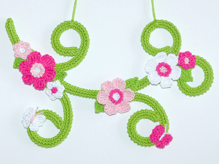 Häkelanleitung Ornament mit Blumen