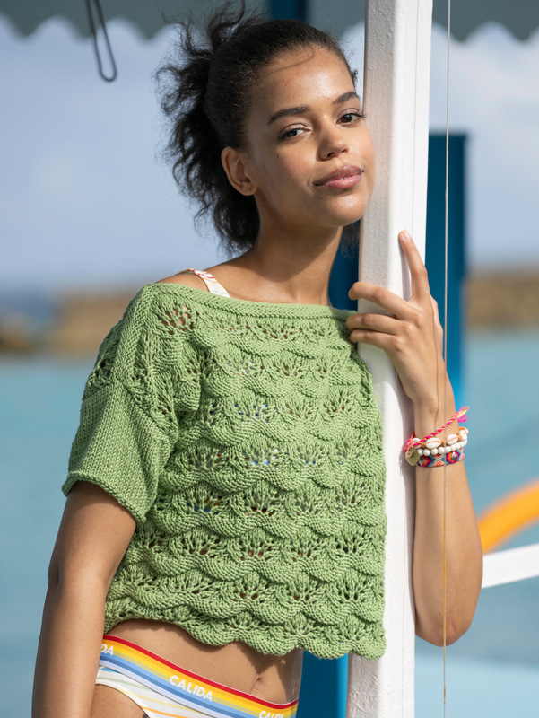 Crop-Shirt mit dreidimensionalem Wellenmuster