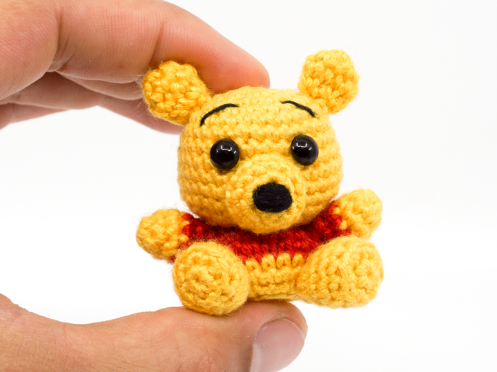 Amigurumi Mini Winnie the Pooh Crochet Pattern