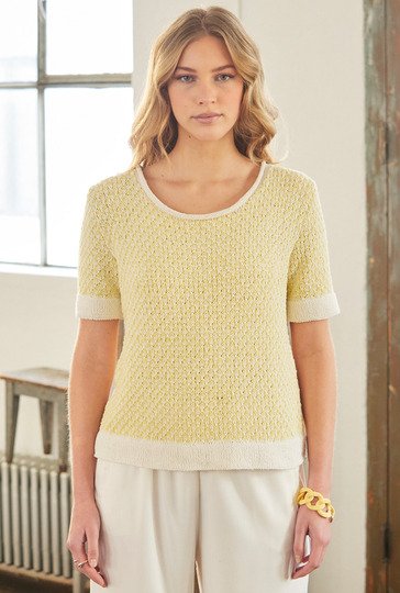 Klassischer Kurzarmpulli in Gelb