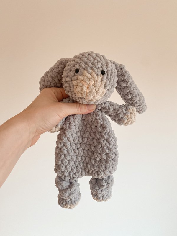 Little Bunny crochet pattern: Bunny snuggler - Image 7