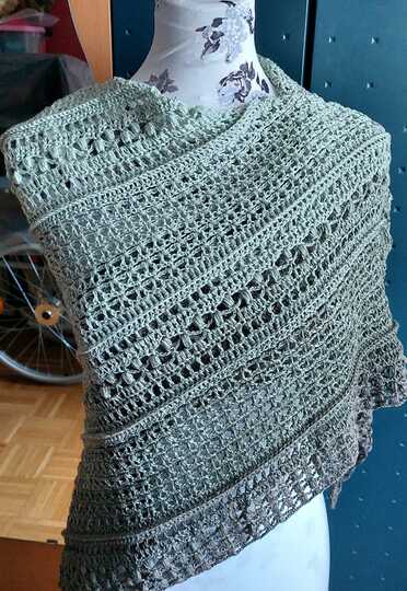 Häkelanleitung - Tuch "Dyri"