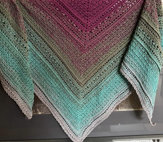 Häkelanleitung - Tuch "Dyri"