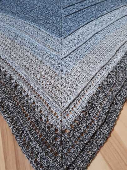 Häkelanleitung - Tuch "Dyri"