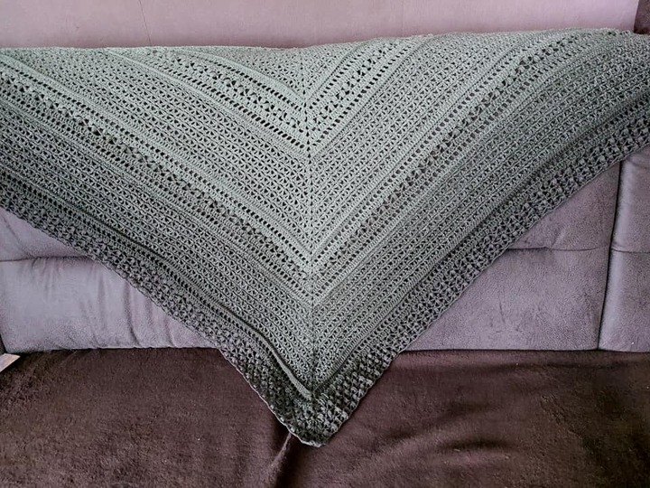 Häkelanleitung - Tuch "Dyri"