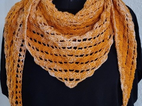 Häkelanleitung Dreieckstuch "shell strips"