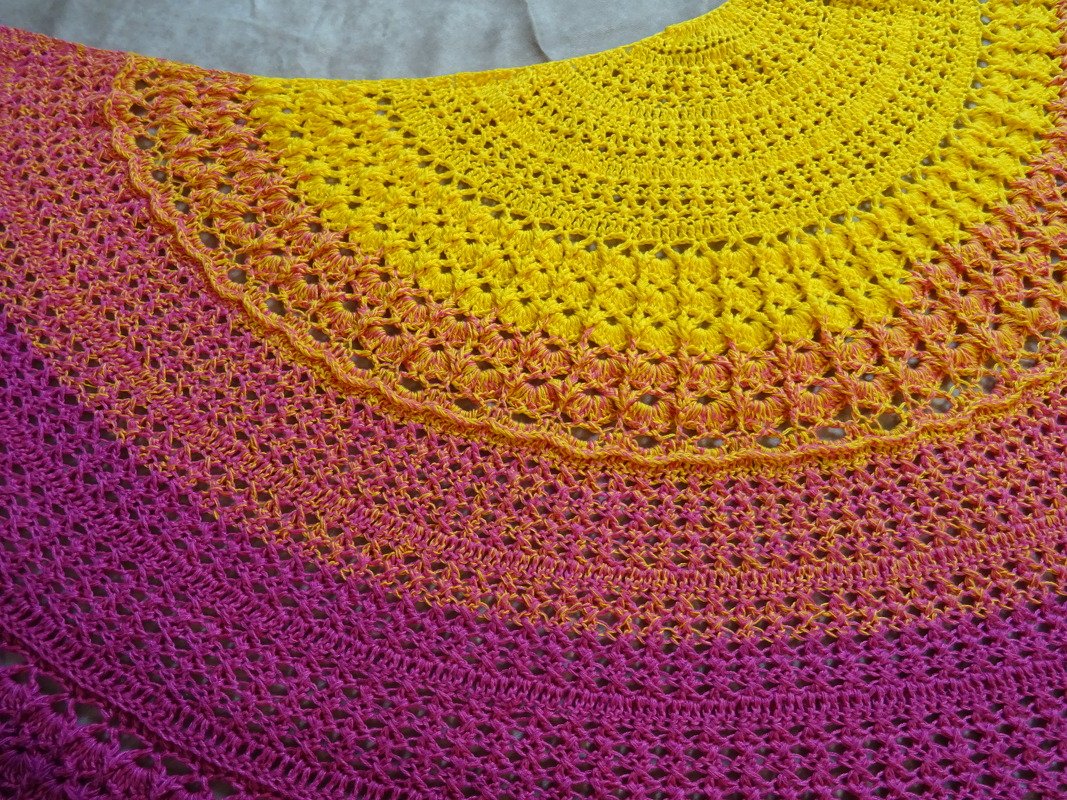 Halbrundes Tuch "Pura Vida" - Bild 2