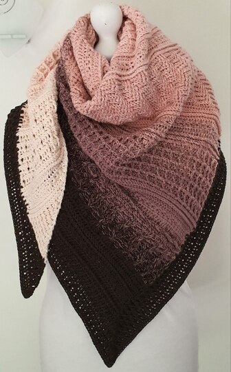 " NIREMI"  Anleitung für ein asymmetrisches Tuch gehäkelt