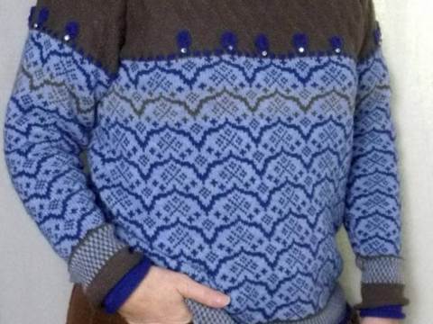 Strickmaschine: Fantasiepullover mit Raglan, Rollbündchen, Spitzenbündchen