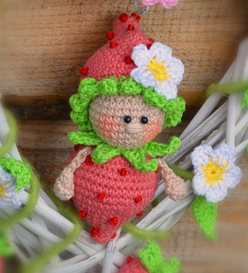 kleine Früchtchen Erdbeere Türkranz Anhänger Frühling Sommer Deko