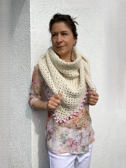 Häkelanleitung Dreieckstuch "Rose Buds" aus Alpaka/Seide