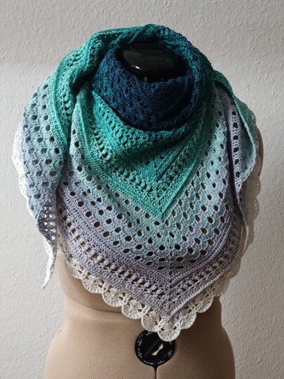 Häkelanleitung für das Dreieckstuch "Spring"