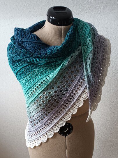 Häkelanleitung für das Dreieckstuch "Spring"