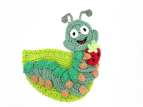 Caterpillar + Leaf crochet pattern
