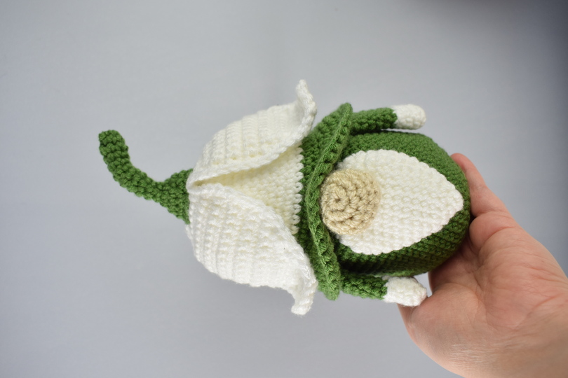 Crochet gnome pattern- Snowdrop gnome pattern- Spring flower gnome- garden