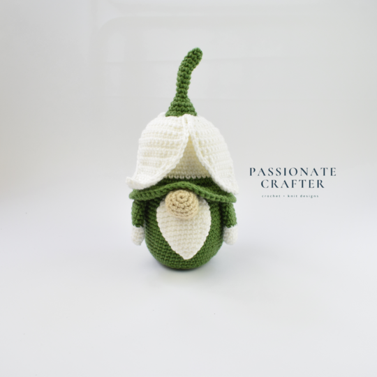 Crochet gnomes Bundle- 4 flower gnomes- Rose, Snowdrop, Sunflower and Daisy