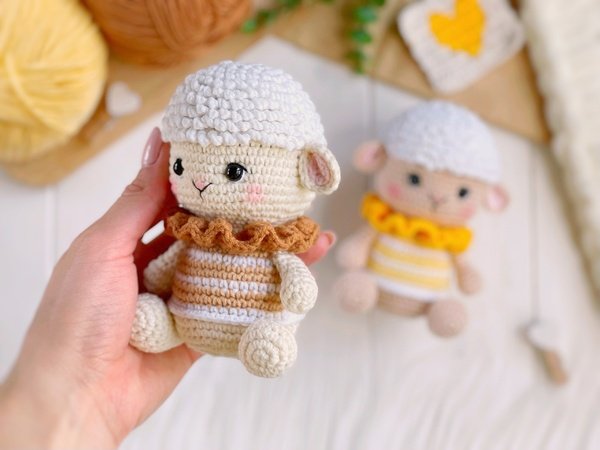Crochet pattern Lilu the lamb amigurumi