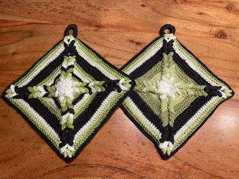 Dicke Topflappen mit Schlaufen, Häkelanleitung