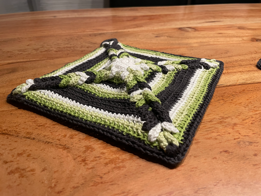 Dicke Topflappen mit Schlaufen, Häkelanleitung - Bild 4