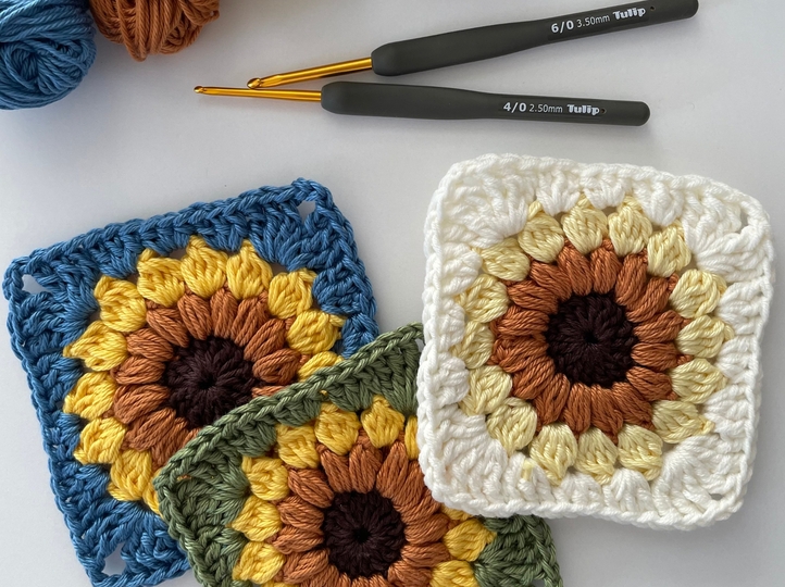 Sunflower sling bag crochet pattern, granny square crossbody purse bag7
