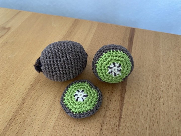 Kiwi häkeln, halbe Kiwi & Kiwi Scheibe für Kaufladen, Spielküche oder Deko