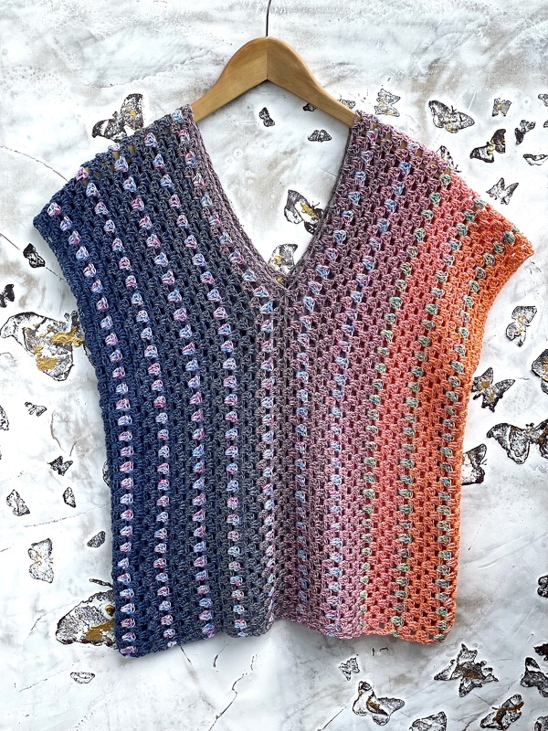 Crochet Pattern – Summer of Love V-Neck Shirt - Image 2