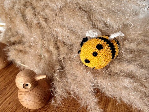 Biene Amigurumi / Häkelanleitung