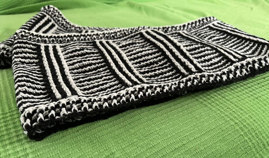 Loop Romy, gehäklter Loop