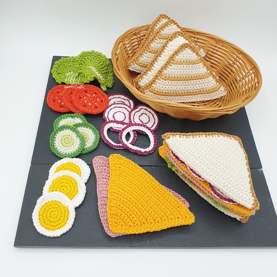 Triangle Sandwich Play Set | Amigurumi Crochet Play Food Pattern PDF