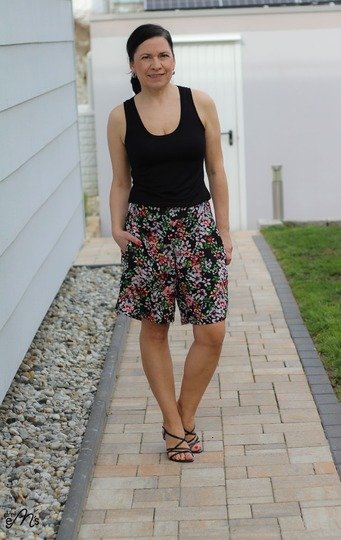 Ebook kurze Hose NAILA Gr. 34-54