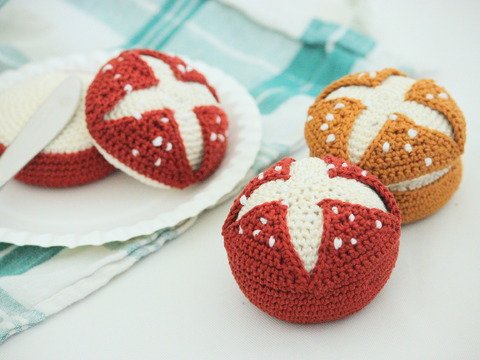 Häkelanleitung "Laugenbrötchen - ganz und halbiert" / super für Wollreste