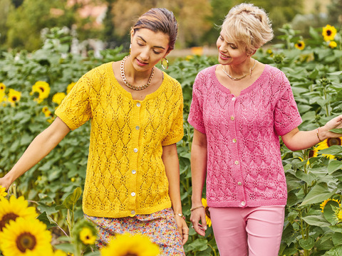 Gestricktes gelbes oder pinkes Kurzarmjäckchen im Ajourmuster