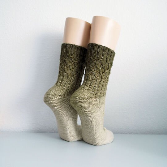 Juliana - sock pattern with smocked texture