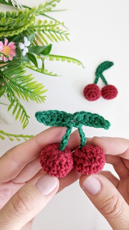 Cherry crochet pattern, crochet play food pattern, cherry keychain PDF patt