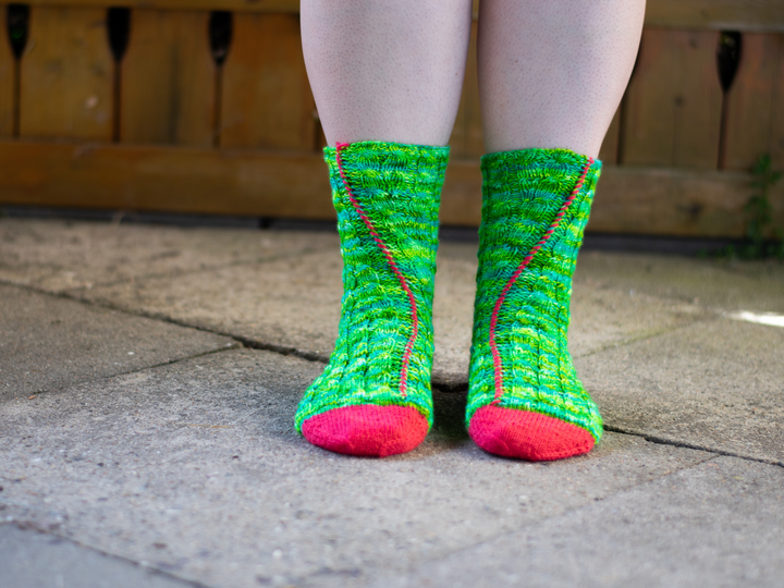 Flat knitted socks "Valgus"