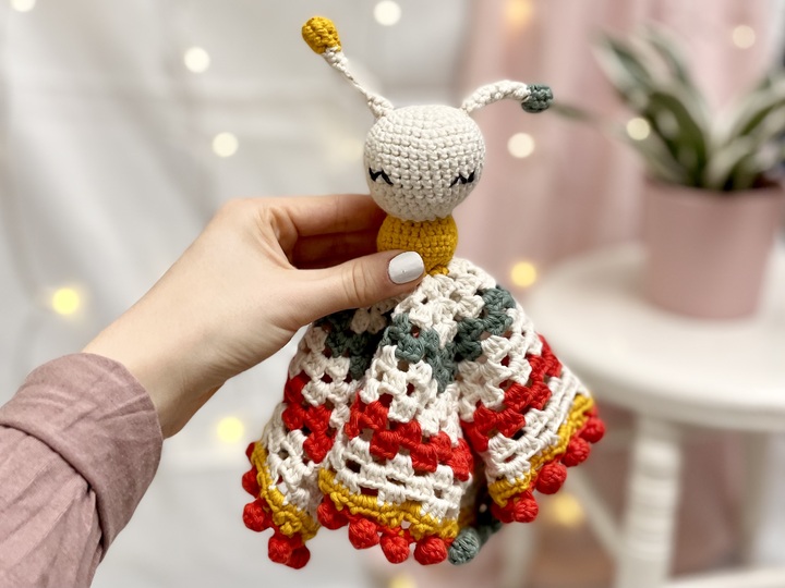 Häkelanleitung Amigurumi Baby Set Raupe | Rassel, Greifling, Schnuffeltuch
