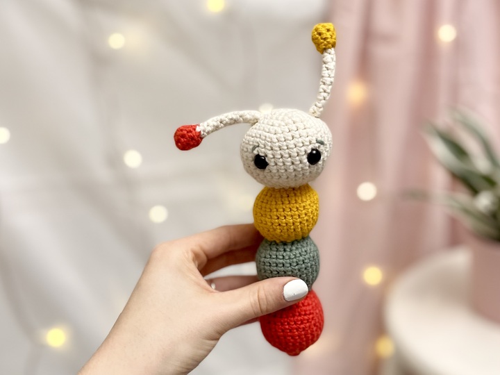 Häkelanleitung Amigurumi Baby Set Raupe | Rassel, Greifling, Schnuffeltuch