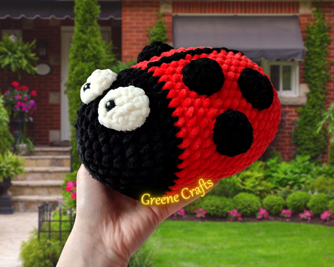 Reversible Bee / Ladybug Plush Toy Crochet Pattern