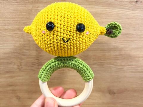 Zitrone mit Rassel und Greifring