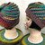 Einfache Mützen mit bunten & schrägen Streifen
