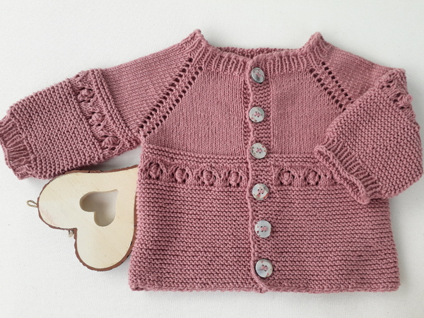 Babyjacke Stricken In Einem Stück Anleitung Kostenlos Strickanleitung Babyjacke, in 56-62, 3-6 Monate, in 3 Varianten, nahtlos