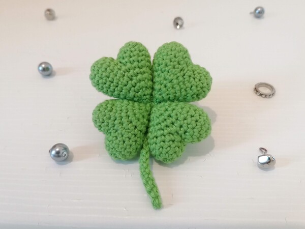 Four Leaf Clover Kawaii Cuddler® Crochet Pattern – 3amgracedesigns