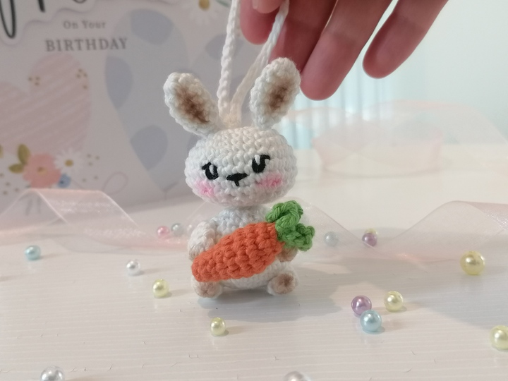 Crochet Pattern Cute Bunny with Carrot Amigurumi