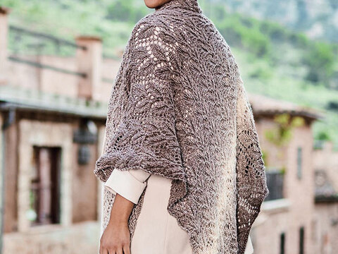 Edles Dreieckstuch in neutralen Farben