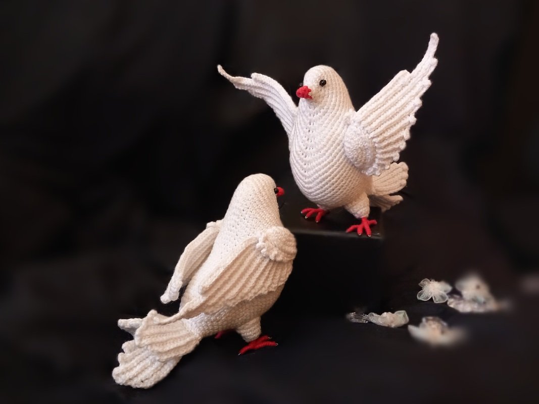 White Dove. Pigeon. Crochet pattern