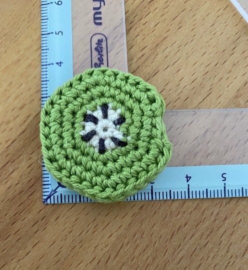 Obstsalat häkeln - buntgemischt 8 Sorten z.B. für Spielküche oder als Deko Obstsalat häkeln - buntgemischt 8 Sorten z.B. für Spielküche oder als Deko